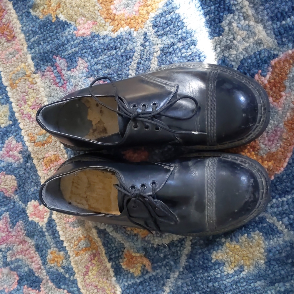 Men's black Gripfast 3 eye steel toe capped Gibson shoes